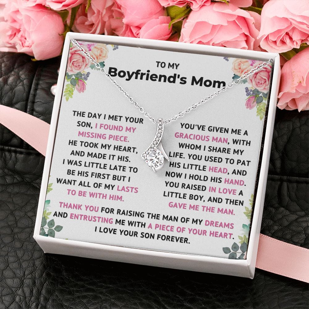 (Almost Sold Out) Boyfriend's Mom Necklace Gift